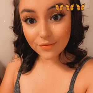 Meet your Posher, Dominique